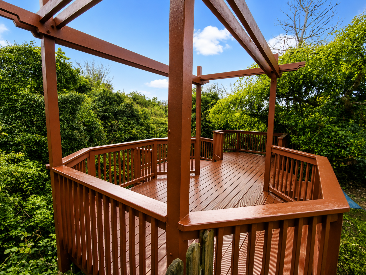Large decking in Newtownards painted with Sadolin Superdec and Sadolin Beautiflex